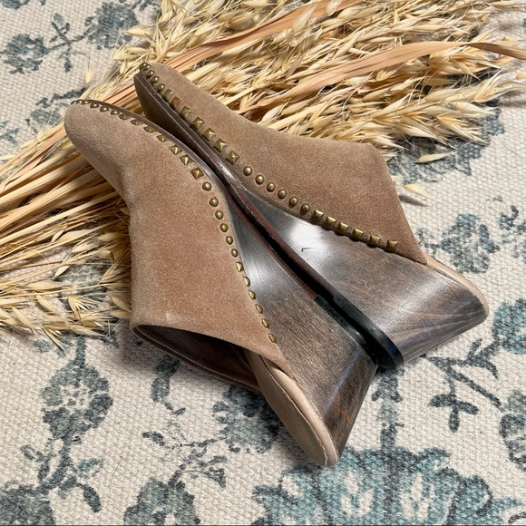 Callers Cordero Tan Suede Leather Mule Studded Wedge - Picture 9 of 10